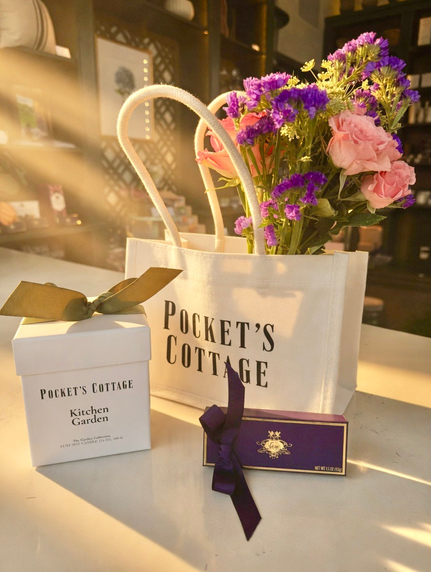 Mother's Day Luxe "Scents and Sweets" Gift Bag